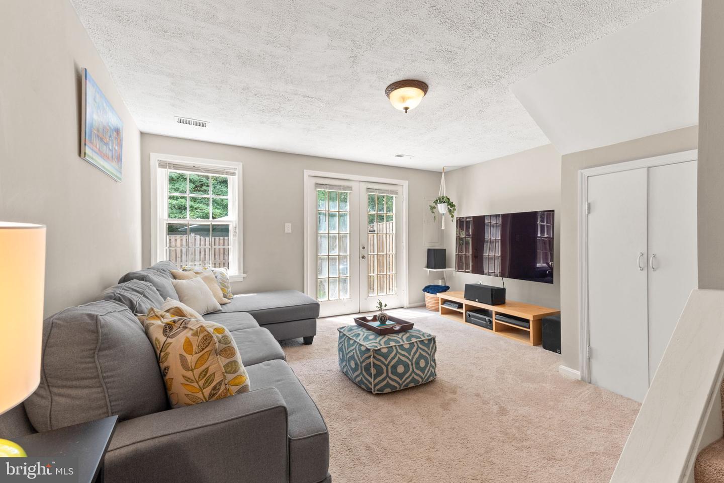6360 CHIMNEY WOOD CT, ALEXANDRIA, Virginia 22306, 2 Bedrooms Bedrooms, ,3 BathroomsBathrooms,Residential,For sale,6360 CHIMNEY WOOD CT,VAFX2222070 MLS # VAFX2222070