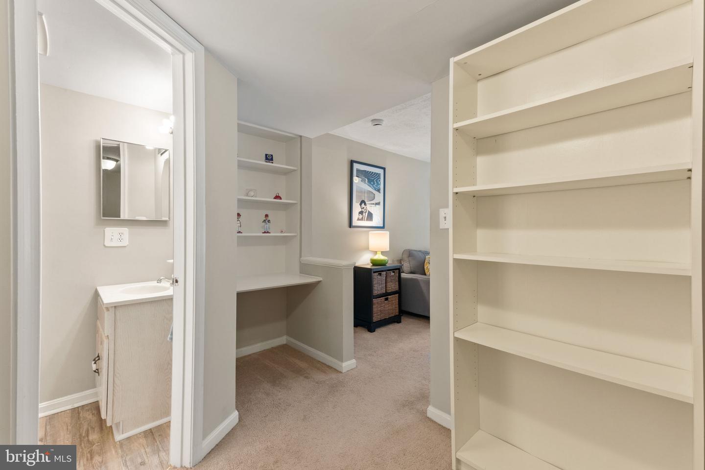 6360 CHIMNEY WOOD CT, ALEXANDRIA, Virginia 22306, 2 Bedrooms Bedrooms, ,3 BathroomsBathrooms,Residential,For sale,6360 CHIMNEY WOOD CT,VAFX2222070 MLS # VAFX2222070