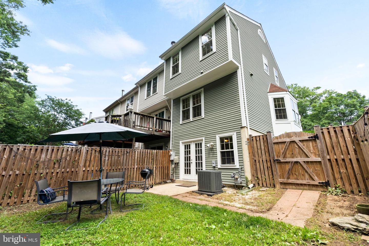 6360 CHIMNEY WOOD CT, ALEXANDRIA, Virginia 22306, 2 Bedrooms Bedrooms, ,3 BathroomsBathrooms,Residential,For sale,6360 CHIMNEY WOOD CT,VAFX2222070 MLS # VAFX2222070