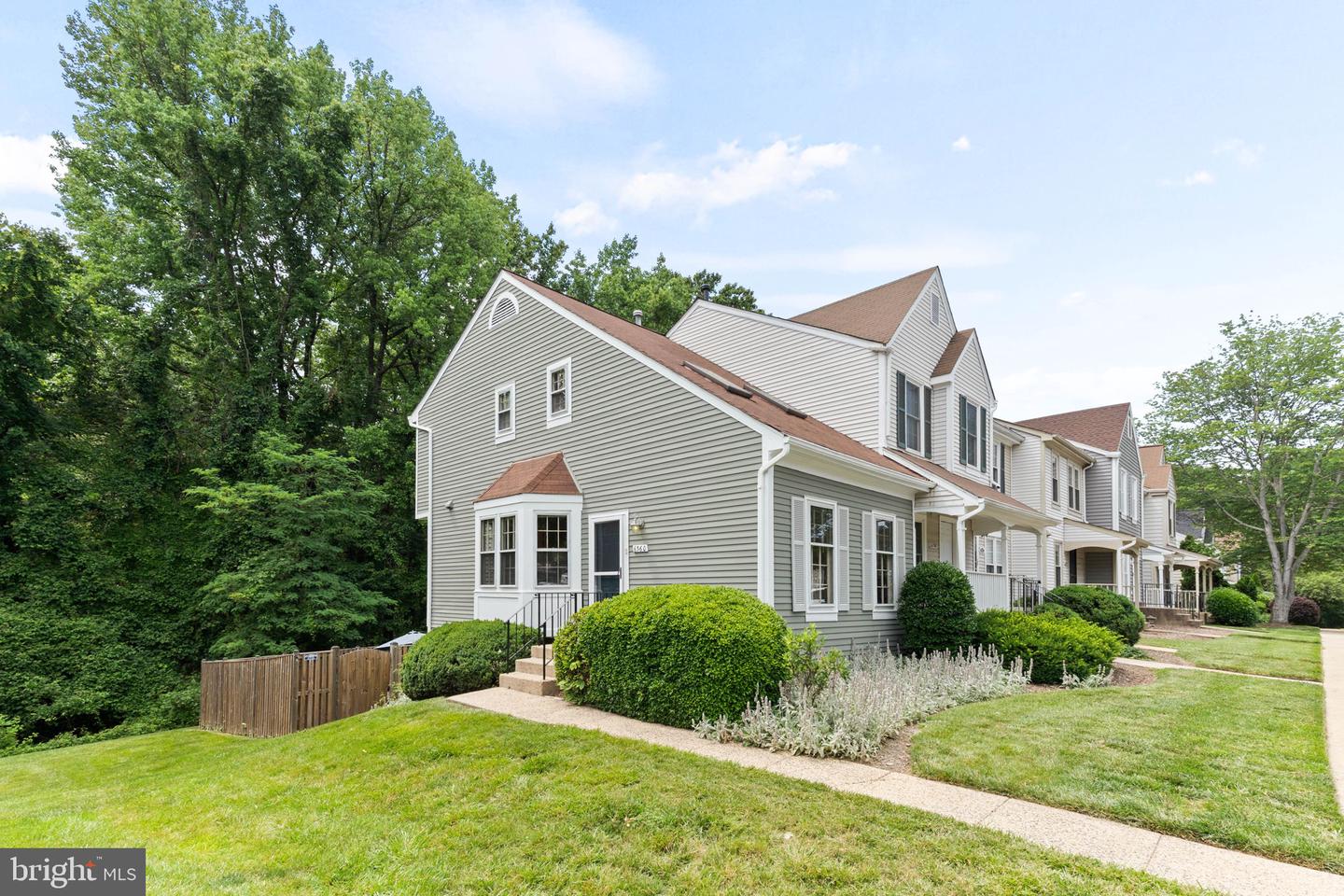 6360 CHIMNEY WOOD CT, ALEXANDRIA, Virginia 22306, 2 Bedrooms Bedrooms, ,3 BathroomsBathrooms,Residential,For sale,6360 CHIMNEY WOOD CT,VAFX2222070 MLS # VAFX2222070