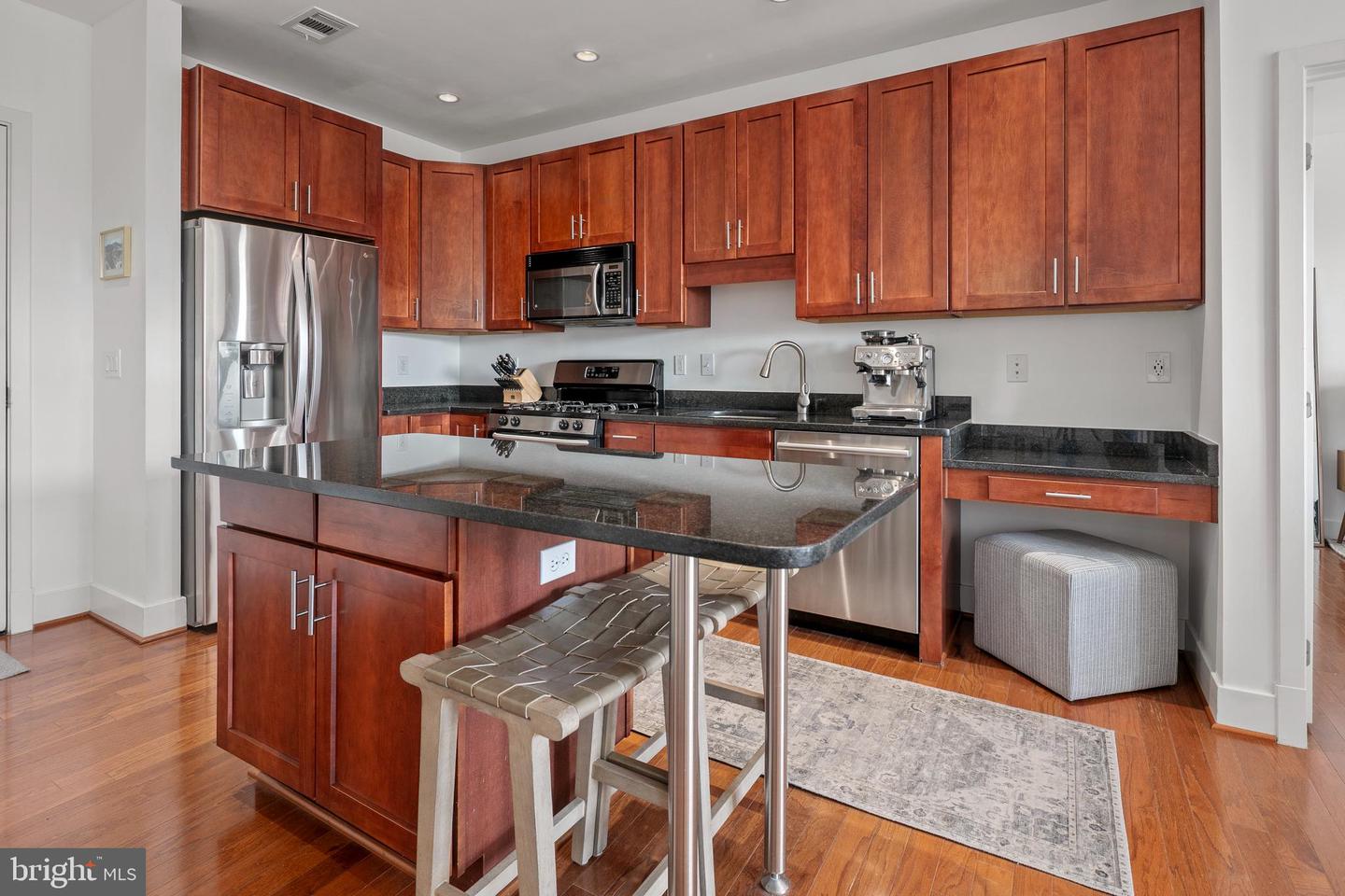 1800 WILSON BLVD #318, ARLINGTON, Virginia 22201, 2 Bedrooms Bedrooms, ,2 BathroomsBathrooms,Residential,For sale,1800 WILSON BLVD #318,VAAR2054630 MLS # VAAR2054630