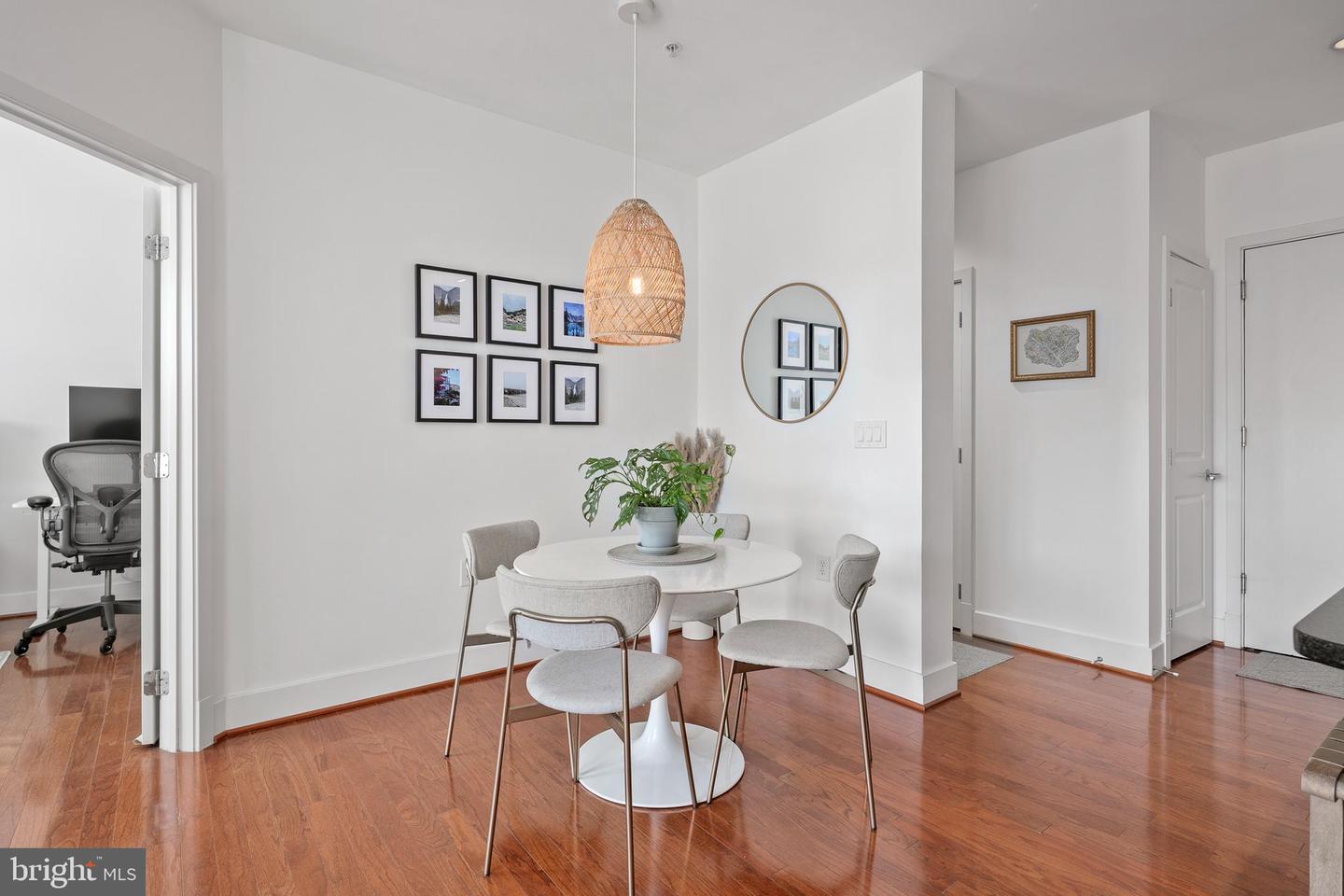 1800 WILSON BLVD #318, ARLINGTON, Virginia 22201, 2 Bedrooms Bedrooms, ,2 BathroomsBathrooms,Residential,For sale,1800 WILSON BLVD #318,VAAR2054630 MLS # VAAR2054630