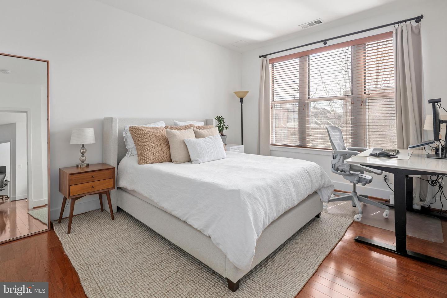 1800 WILSON BLVD #318, ARLINGTON, Virginia 22201, 2 Bedrooms Bedrooms, ,2 BathroomsBathrooms,Residential,For sale,1800 WILSON BLVD #318,VAAR2054630 MLS # VAAR2054630