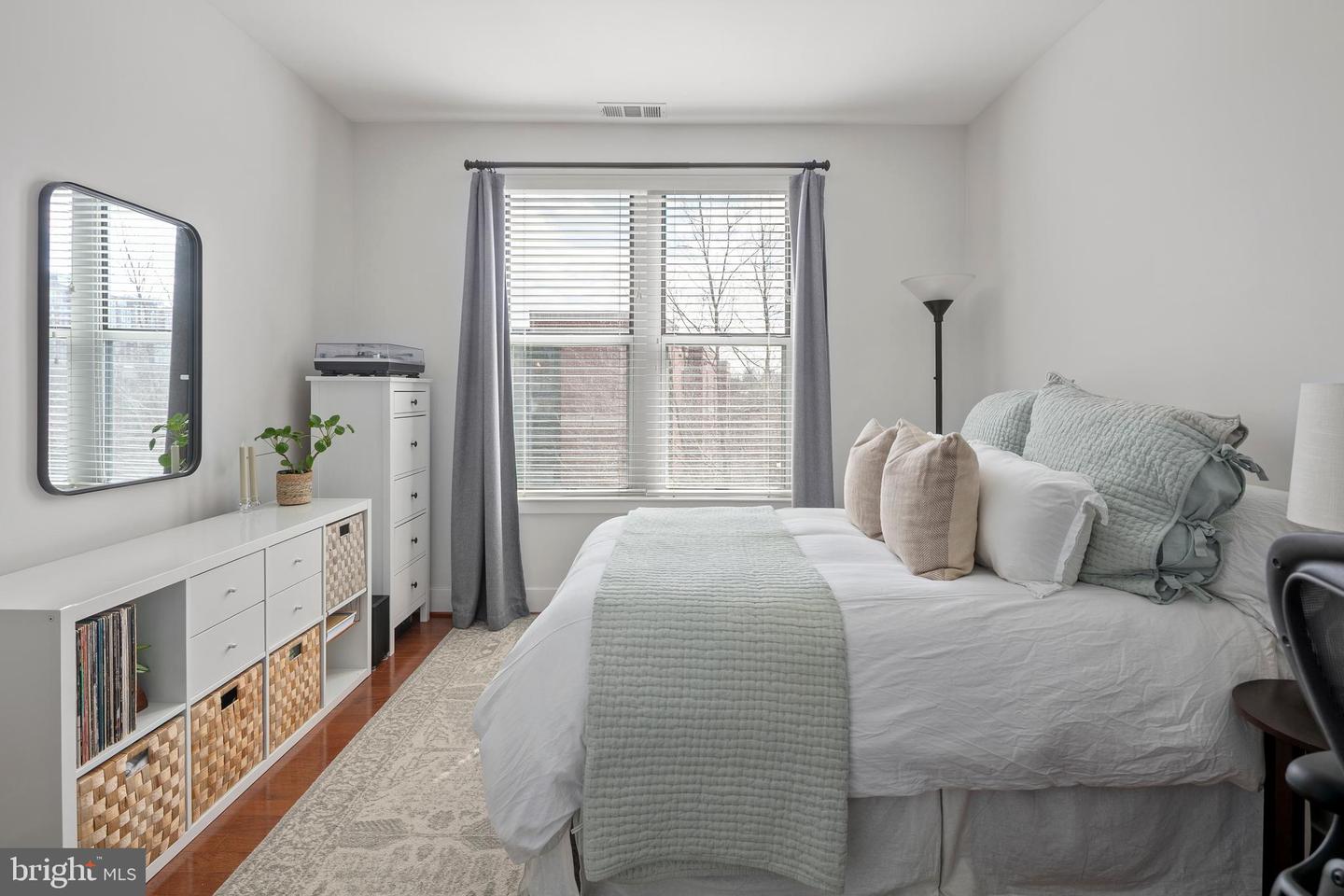 1800 WILSON BLVD #318, ARLINGTON, Virginia 22201, 2 Bedrooms Bedrooms, ,2 BathroomsBathrooms,Residential,For sale,1800 WILSON BLVD #318,VAAR2054630 MLS # VAAR2054630