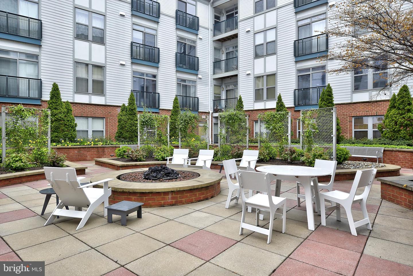 1800 WILSON BLVD #318, ARLINGTON, Virginia 22201, 2 Bedrooms Bedrooms, ,2 BathroomsBathrooms,Residential,For sale,1800 WILSON BLVD #318,VAAR2054630 MLS # VAAR2054630