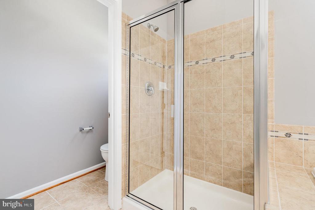 6304 W DRANESVILLE DR, FREDERICKSBURG, Virginia 22407, 3 Bedrooms Bedrooms, ,3 BathroomsBathrooms,Residential,6304 W DRANESVILLE DR,VASP2033730 MLS # VASP2033730