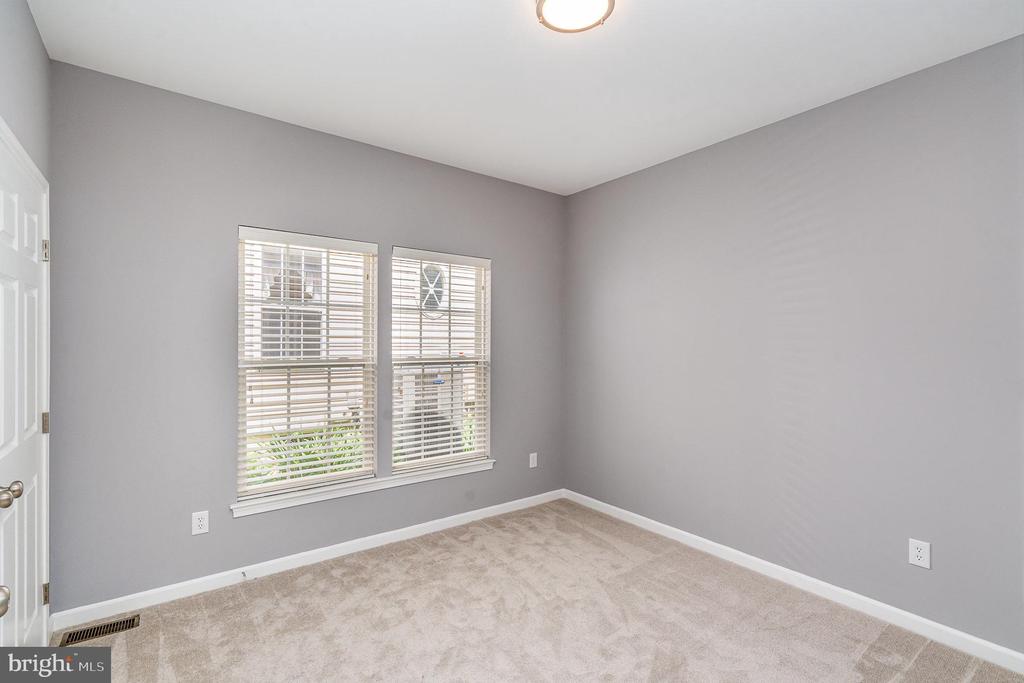 6304 W DRANESVILLE DR, FREDERICKSBURG, Virginia 22407, 3 Bedrooms Bedrooms, ,3 BathroomsBathrooms,Residential,6304 W DRANESVILLE DR,VASP2033730 MLS # VASP2033730