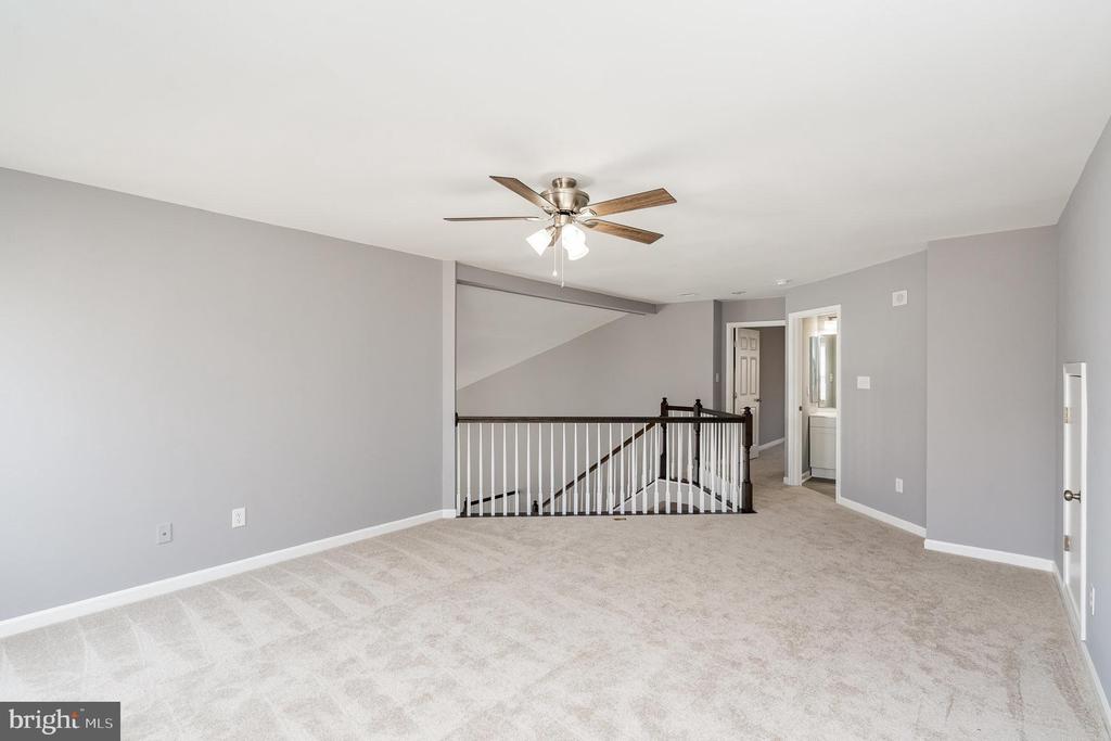 6304 W DRANESVILLE DR, FREDERICKSBURG, Virginia 22407, 3 Bedrooms Bedrooms, ,3 BathroomsBathrooms,Residential,6304 W DRANESVILLE DR,VASP2033730 MLS # VASP2033730