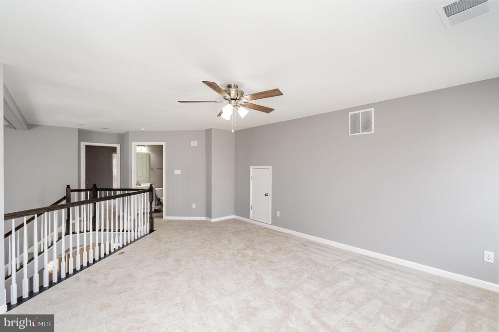6304 W DRANESVILLE DR, FREDERICKSBURG, Virginia 22407, 3 Bedrooms Bedrooms, ,3 BathroomsBathrooms,Residential,6304 W DRANESVILLE DR,VASP2033730 MLS # VASP2033730