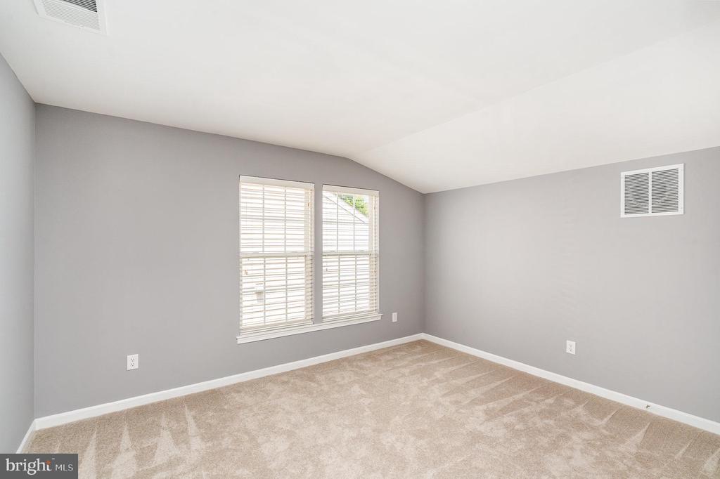 6304 W DRANESVILLE DR, FREDERICKSBURG, Virginia 22407, 3 Bedrooms Bedrooms, ,3 BathroomsBathrooms,Residential,6304 W DRANESVILLE DR,VASP2033730 MLS # VASP2033730
