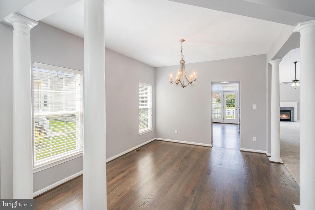 6304 W DRANESVILLE DR, FREDERICKSBURG, Virginia 22407, 3 Bedrooms Bedrooms, ,3 BathroomsBathrooms,Residential,6304 W DRANESVILLE DR,VASP2033730 MLS # VASP2033730