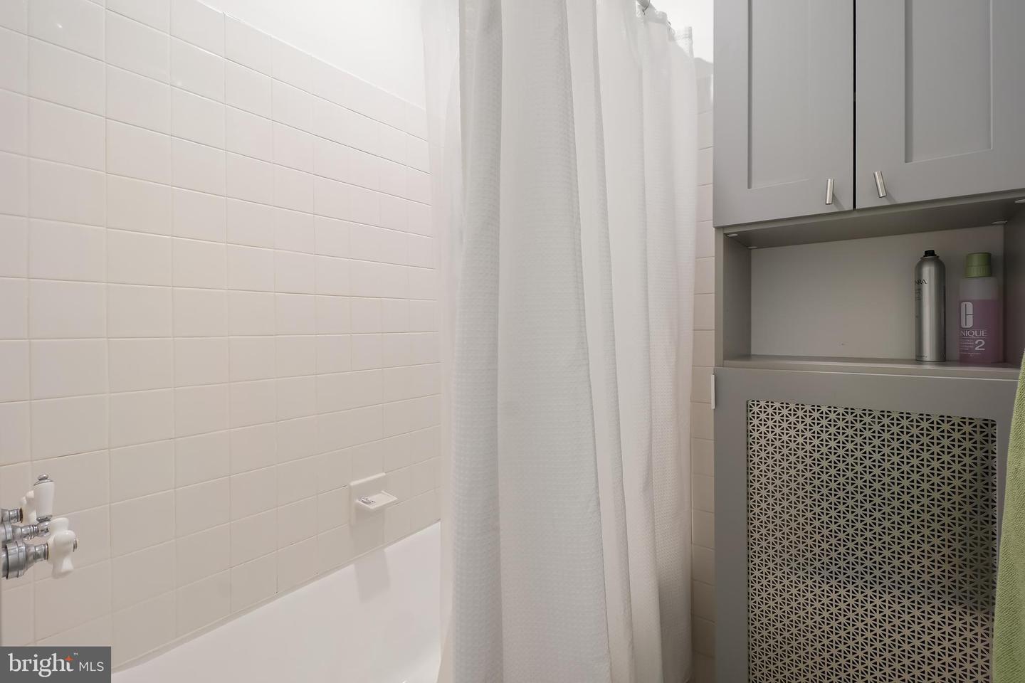 1915 16TH ST NW #304, WASHINGTON, District Of Columbia 20009, 1 Bedroom Bedrooms, ,1 BathroomBathrooms,Residential,For sale,1915 16TH ST NW #304,DCDC2191954 MLS # DCDC2191954