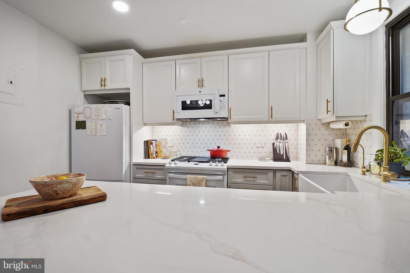 1915 16TH ST NW #304, WASHINGTON, District Of Columbia 20009, 1 Bedroom Bedrooms, ,1 BathroomBathrooms,Residential,For sale,1915 16TH ST NW #304,DCDC2191954 MLS # DCDC2191954