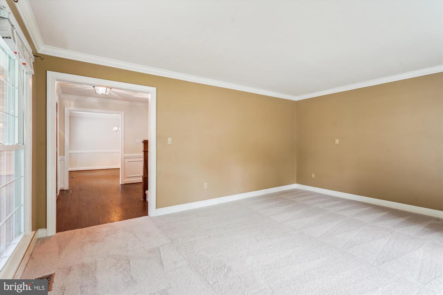 4407 MARSALA GLEN WAY, FAIRFAX, Virginia 22033, 4 Bedrooms Bedrooms, ,3 BathroomsBathrooms,Residential,For sale,4407 MARSALA GLEN WAY,VAFX2231746 MLS # VAFX2231746
