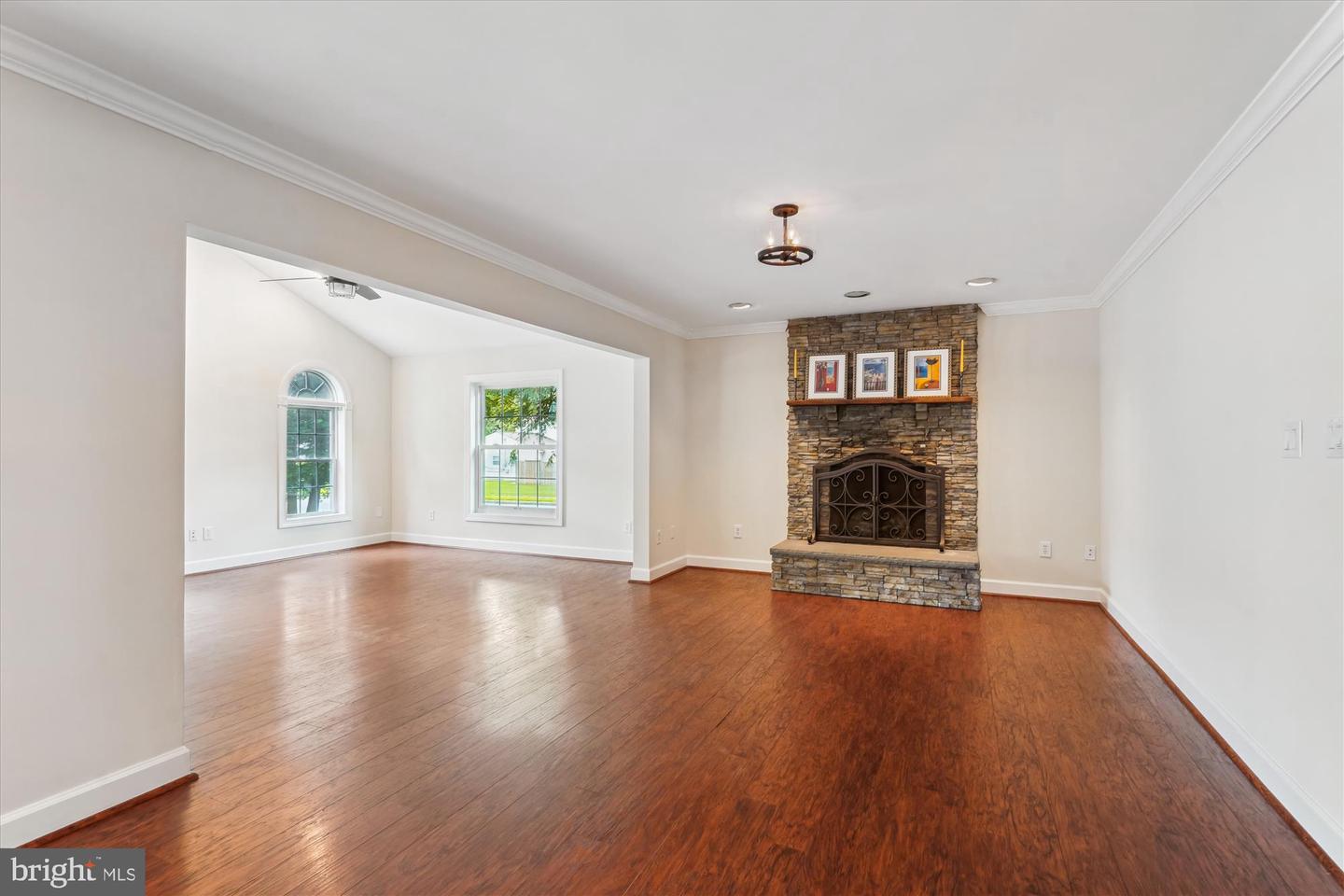 4407 MARSALA GLEN WAY, FAIRFAX, Virginia 22033, 4 Bedrooms Bedrooms, ,3 BathroomsBathrooms,Residential,For sale,4407 MARSALA GLEN WAY,VAFX2231746 MLS # VAFX2231746
