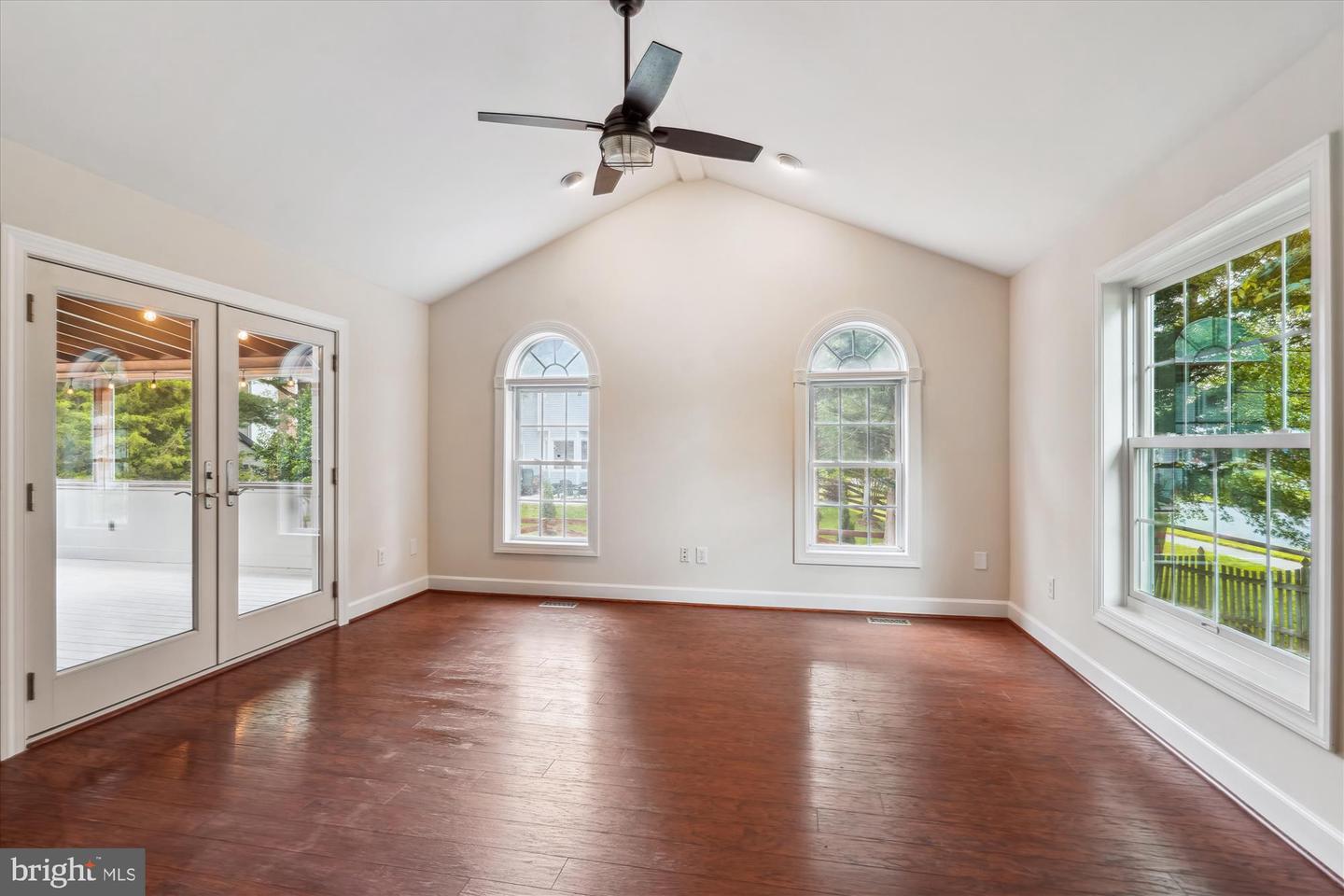 4407 MARSALA GLEN WAY, FAIRFAX, Virginia 22033, 4 Bedrooms Bedrooms, ,3 BathroomsBathrooms,Residential,For sale,4407 MARSALA GLEN WAY,VAFX2231746 MLS # VAFX2231746