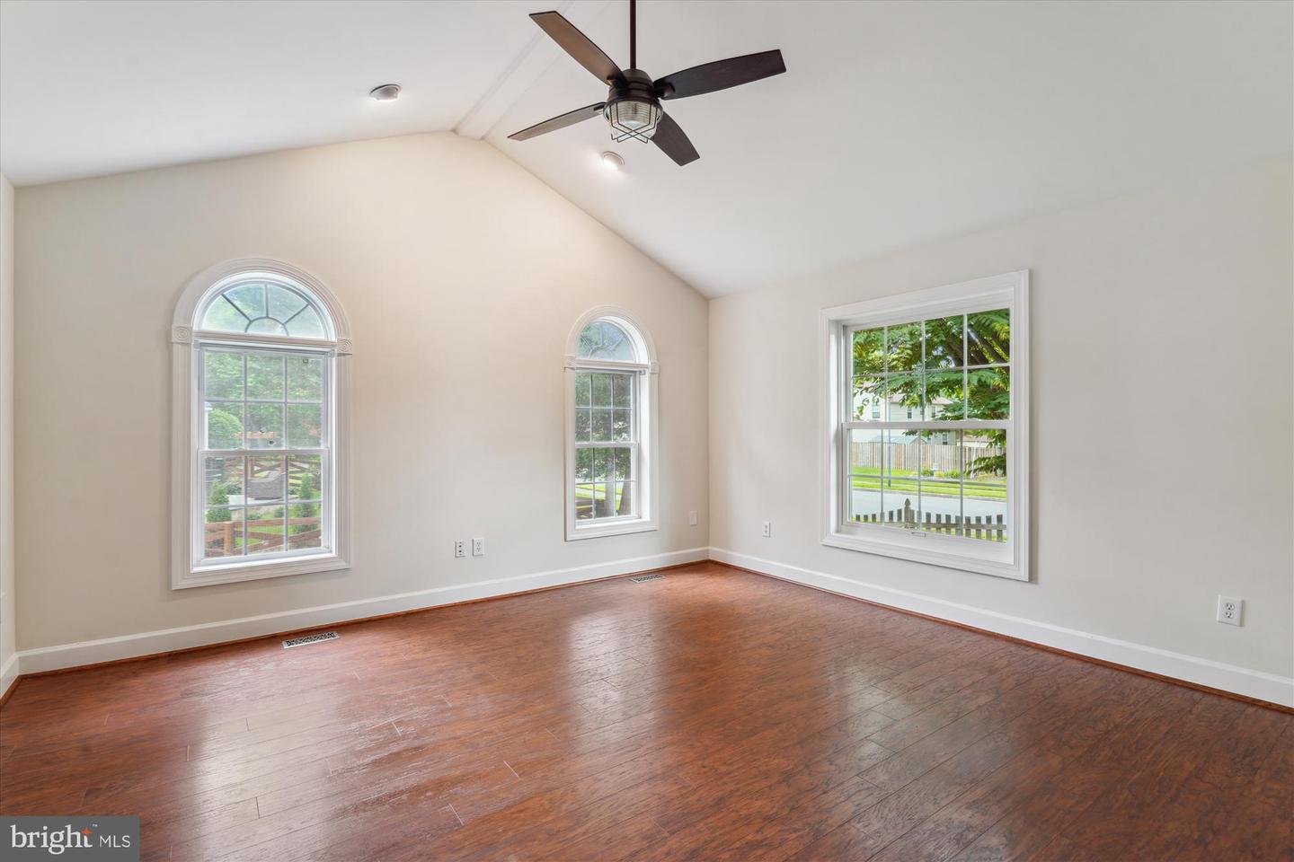 4407 MARSALA GLEN WAY, FAIRFAX, Virginia 22033, 4 Bedrooms Bedrooms, ,3 BathroomsBathrooms,Residential,For sale,4407 MARSALA GLEN WAY,VAFX2231746 MLS # VAFX2231746