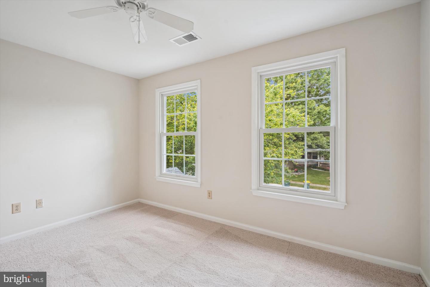 4407 MARSALA GLEN WAY, FAIRFAX, Virginia 22033, 4 Bedrooms Bedrooms, ,3 BathroomsBathrooms,Residential,For sale,4407 MARSALA GLEN WAY,VAFX2231746 MLS # VAFX2231746