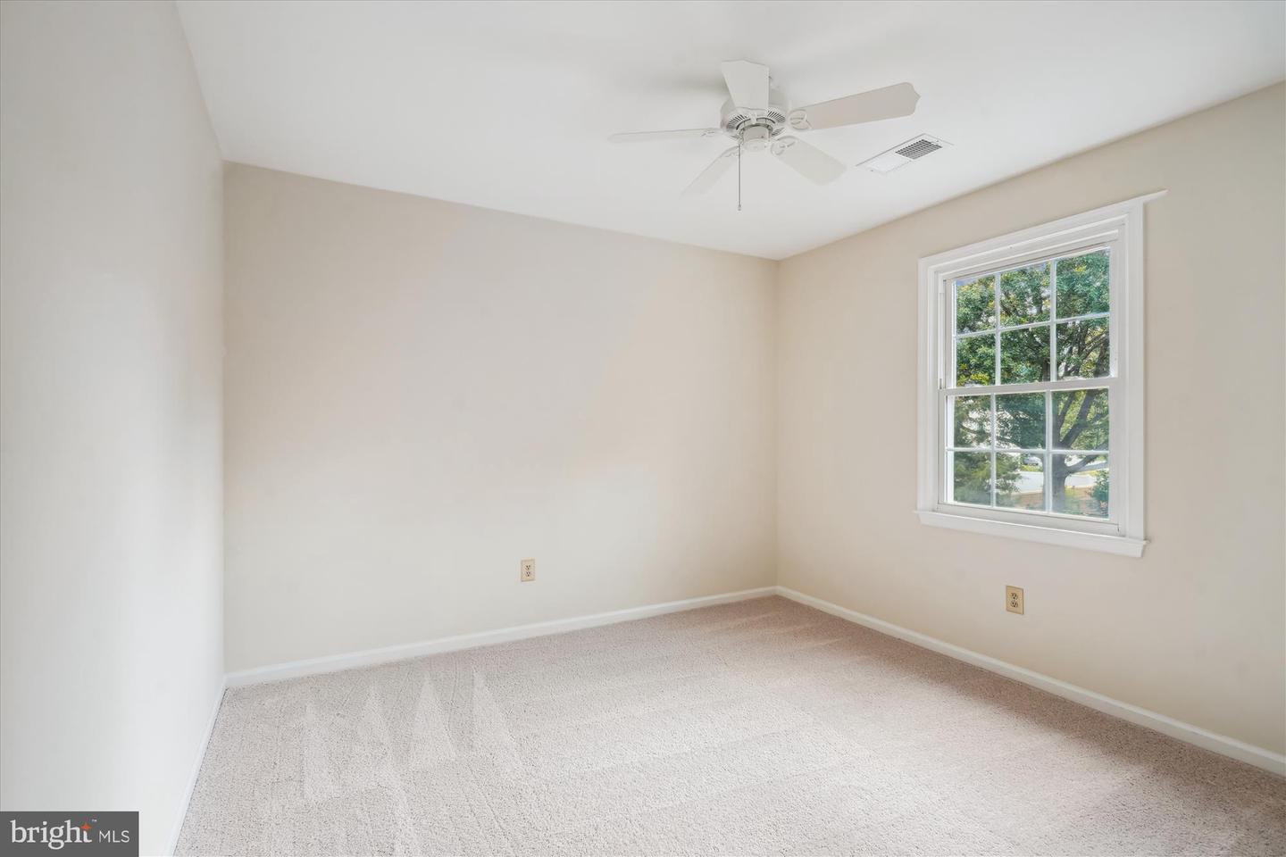 4407 MARSALA GLEN WAY, FAIRFAX, Virginia 22033, 4 Bedrooms Bedrooms, ,3 BathroomsBathrooms,Residential,For sale,4407 MARSALA GLEN WAY,VAFX2231746 MLS # VAFX2231746