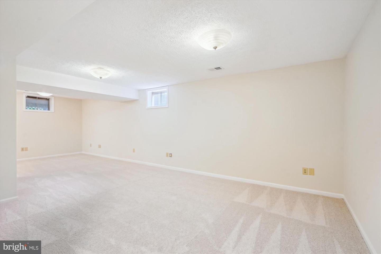 4407 MARSALA GLEN WAY, FAIRFAX, Virginia 22033, 4 Bedrooms Bedrooms, ,3 BathroomsBathrooms,Residential,For sale,4407 MARSALA GLEN WAY,VAFX2231746 MLS # VAFX2231746