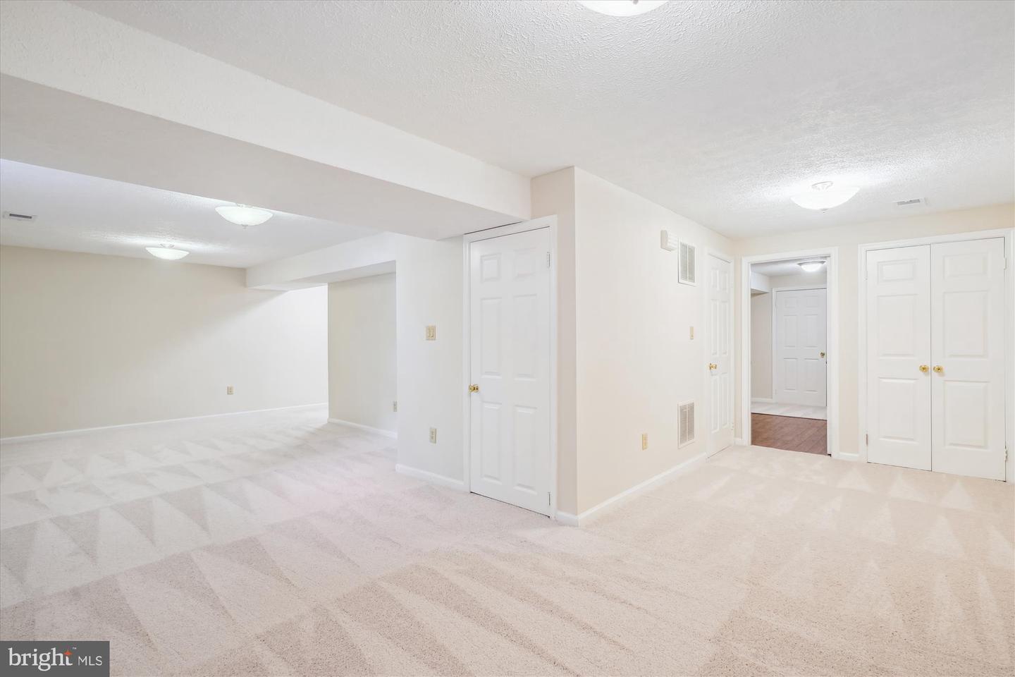 4407 MARSALA GLEN WAY, FAIRFAX, Virginia 22033, 4 Bedrooms Bedrooms, ,3 BathroomsBathrooms,Residential,For sale,4407 MARSALA GLEN WAY,VAFX2231746 MLS # VAFX2231746