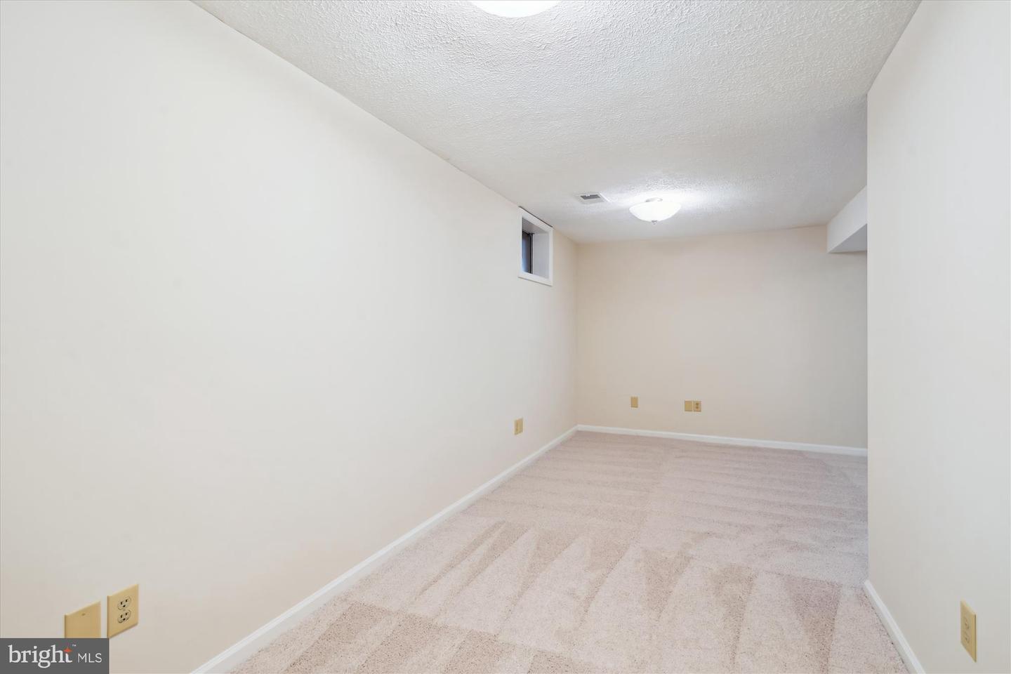4407 MARSALA GLEN WAY, FAIRFAX, Virginia 22033, 4 Bedrooms Bedrooms, ,3 BathroomsBathrooms,Residential,For sale,4407 MARSALA GLEN WAY,VAFX2231746 MLS # VAFX2231746