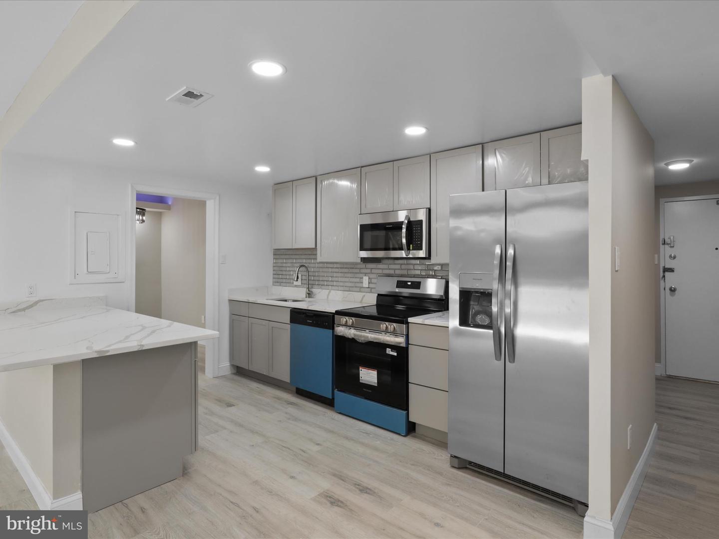 6301 STEVENSON AVE #310, ALEXANDRIA, Virginia 22304, 2 Bedrooms Bedrooms, ,2 BathroomsBathrooms,Residential,For sale,6301 STEVENSON AVE #310,VAAX2043738 MLS # VAAX2043738