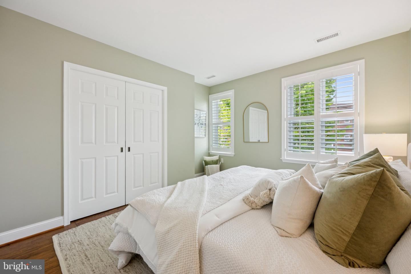 1407 PRINCE ST, ALEXANDRIA, Virginia 22314, 2 Bedrooms Bedrooms, ,1 BathroomBathrooms,Residential,For sale,1407 PRINCE ST,VAAX2043834 MLS # VAAX2043834