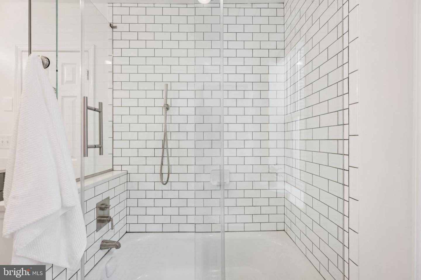 1407 PRINCE ST, ALEXANDRIA, Virginia 22314, 2 Bedrooms Bedrooms, ,1 BathroomBathrooms,Residential,For sale,1407 PRINCE ST,VAAX2043834 MLS # VAAX2043834
