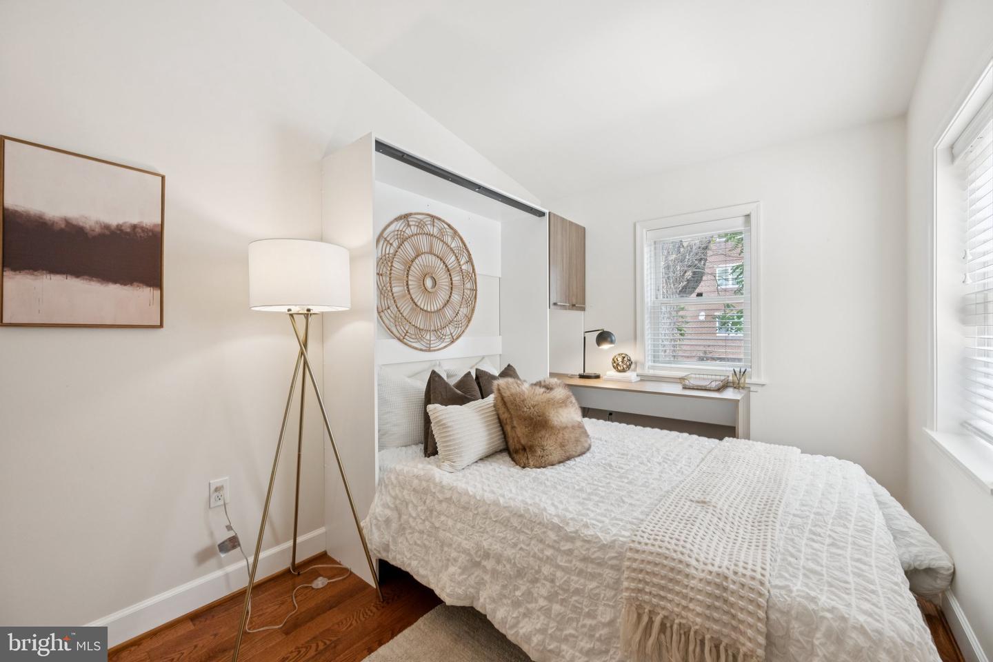1407 PRINCE ST, ALEXANDRIA, Virginia 22314, 2 Bedrooms Bedrooms, ,1 BathroomBathrooms,Residential,For sale,1407 PRINCE ST,VAAX2043834 MLS # VAAX2043834