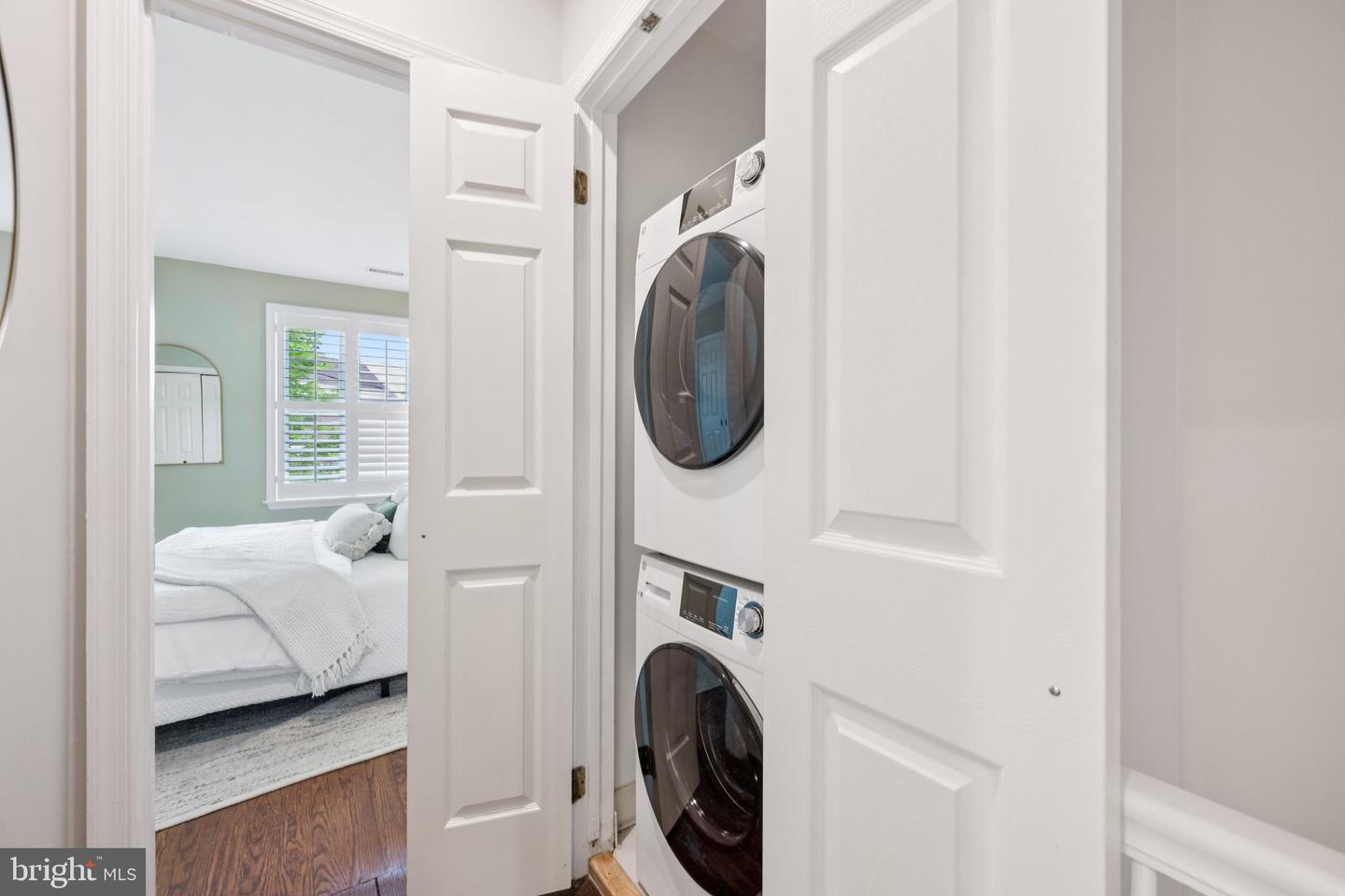 1407 PRINCE ST, ALEXANDRIA, Virginia 22314, 2 Bedrooms Bedrooms, ,1 BathroomBathrooms,Residential,For sale,1407 PRINCE ST,VAAX2043834 MLS # VAAX2043834