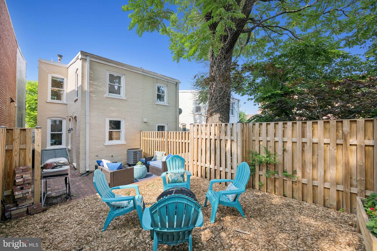 1407 PRINCE ST, ALEXANDRIA, Virginia 22314, 2 Bedrooms Bedrooms, ,1 BathroomBathrooms,Residential,For sale,1407 PRINCE ST,VAAX2043834 MLS # VAAX2043834