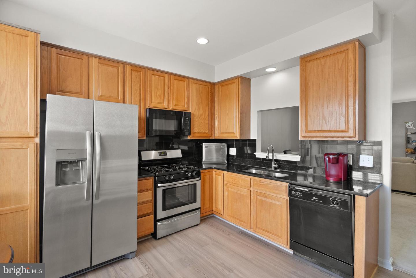 3398 BRAHMS DR, WOODBRIDGE, Virginia 22193, 3 Bedrooms Bedrooms, ,2 BathroomsBathrooms,Residential,For sale,3398 BRAHMS DR,VAPW2091710 MLS # VAPW2091710