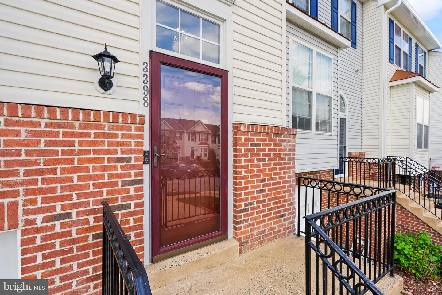 3398 BRAHMS DR, WOODBRIDGE, Virginia 22193, 3 Bedrooms Bedrooms, ,2 BathroomsBathrooms,Residential,For sale,3398 BRAHMS DR,VAPW2091710 MLS # VAPW2091710