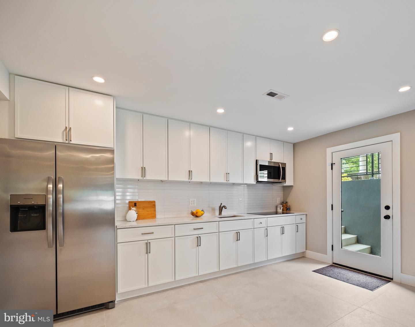 1426 IRVING ST NE, WASHINGTON, District Of Columbia 20017, 6 Bedrooms Bedrooms, ,5 BathroomsBathrooms,Residential,For sale,1426 IRVING ST NE,DCDC2194886 MLS # DCDC2194886
