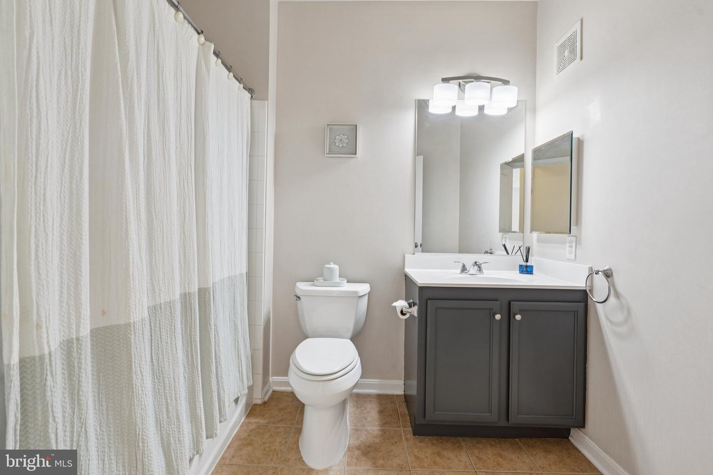 2655 PROSPERITY AVE #237, FAIRFAX, Virginia 22031, 2 Bedrooms Bedrooms, ,2 BathroomsBathrooms,Residential,For sale,2655 PROSPERITY AVE #237,VAFX2234724 MLS # VAFX2234724