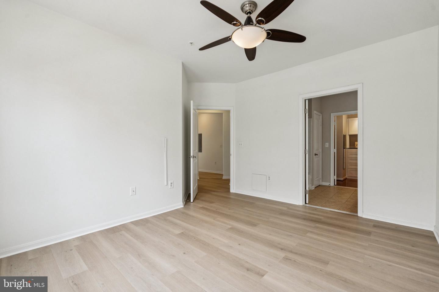 2655 PROSPERITY AVE #237, FAIRFAX, Virginia 22031, 2 Bedrooms Bedrooms, ,2 BathroomsBathrooms,Residential,For sale,2655 PROSPERITY AVE #237,VAFX2234724 MLS # VAFX2234724