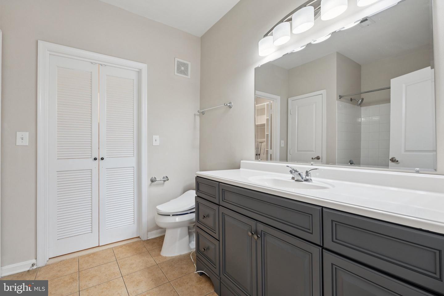 2655 PROSPERITY AVE #237, FAIRFAX, Virginia 22031, 2 Bedrooms Bedrooms, ,2 BathroomsBathrooms,Residential,For sale,2655 PROSPERITY AVE #237,VAFX2234724 MLS # VAFX2234724