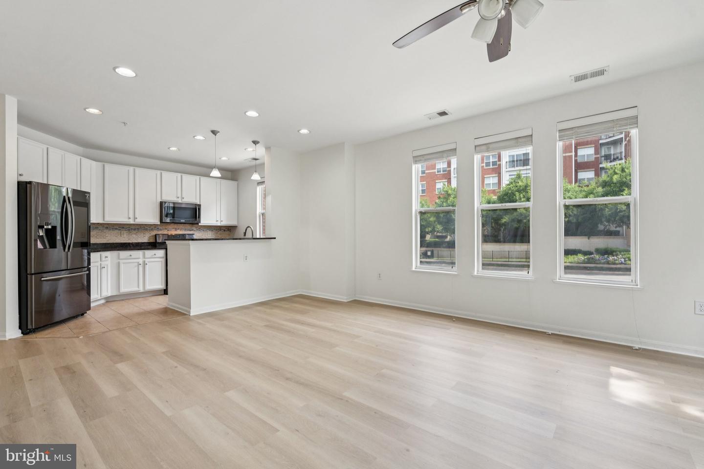 2655 PROSPERITY AVE #237, FAIRFAX, Virginia 22031, 2 Bedrooms Bedrooms, ,2 BathroomsBathrooms,Residential,For sale,2655 PROSPERITY AVE #237,VAFX2234724 MLS # VAFX2234724