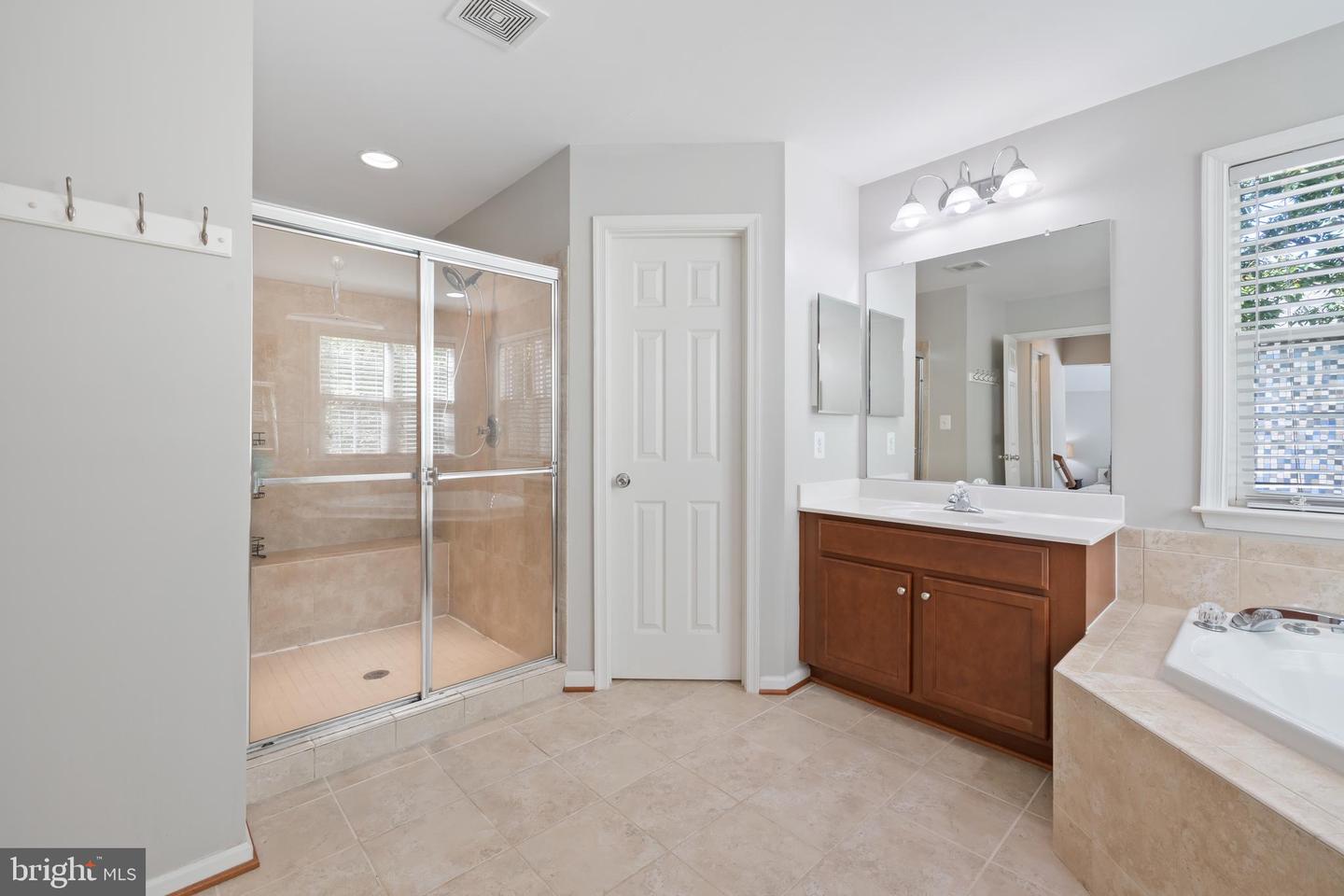 14401 BROADWINGED DR, GAINESVILLE, Virginia 20155, 4 Bedrooms Bedrooms, ,3 BathroomsBathrooms,Residential,For sale,14401 BROADWINGED DR,VAPW2092794 MLS # VAPW2092794