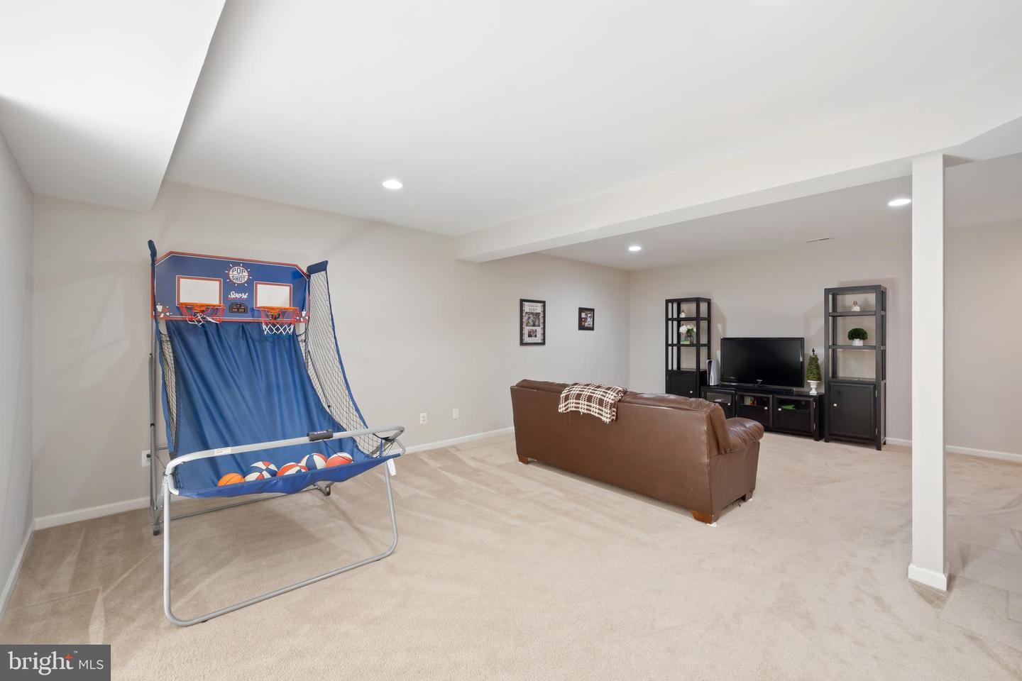 14401 BROADWINGED DR, GAINESVILLE, Virginia 20155, 4 Bedrooms Bedrooms, ,3 BathroomsBathrooms,Residential,For sale,14401 BROADWINGED DR,VAPW2092794 MLS # VAPW2092794
