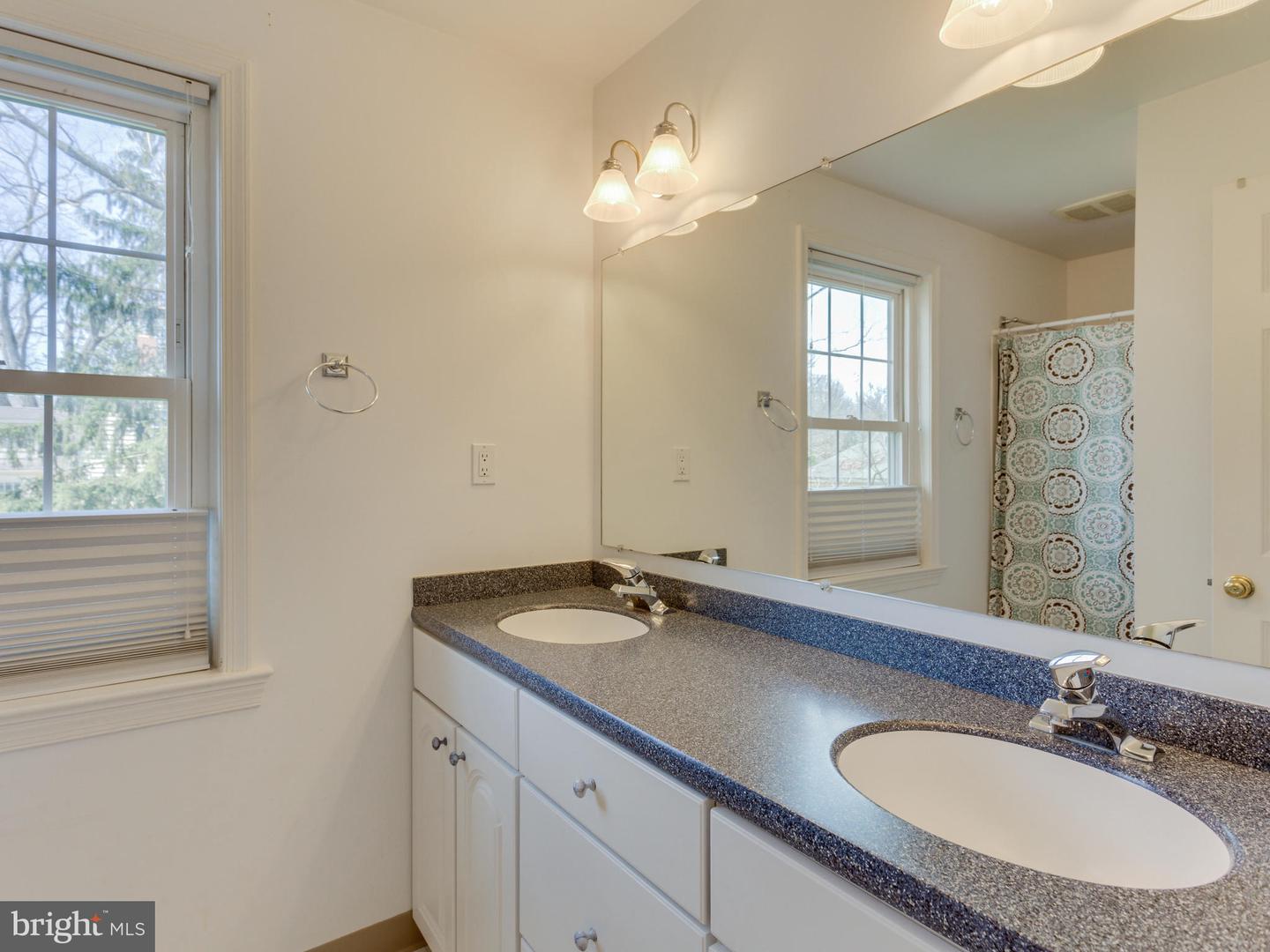112 E JEFFERSON ST E, FALLS CHURCH, Virginia 22046, 5 Bedrooms Bedrooms, ,3 BathroomsBathrooms,Residential,For sale,112 E JEFFERSON ST E,VAFA2002940 MLS # VAFA2002940
