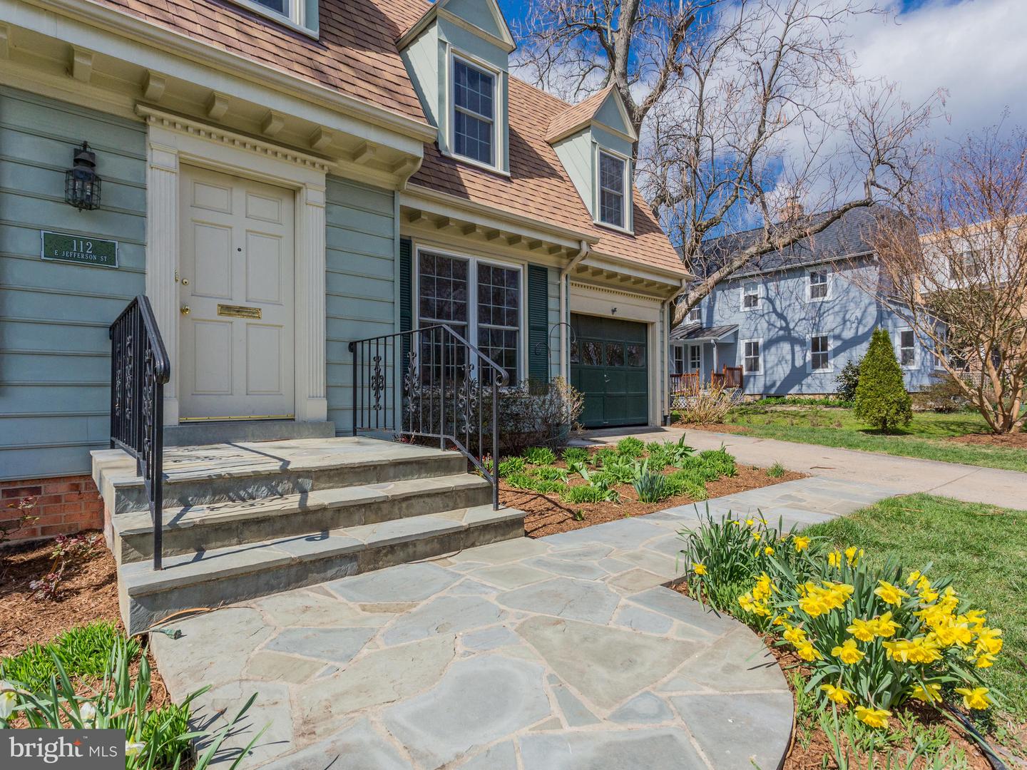 112 E JEFFERSON ST E, FALLS CHURCH, Virginia 22046, 5 Bedrooms Bedrooms, ,3 BathroomsBathrooms,Residential,For sale,112 E JEFFERSON ST E,VAFA2002940 MLS # VAFA2002940