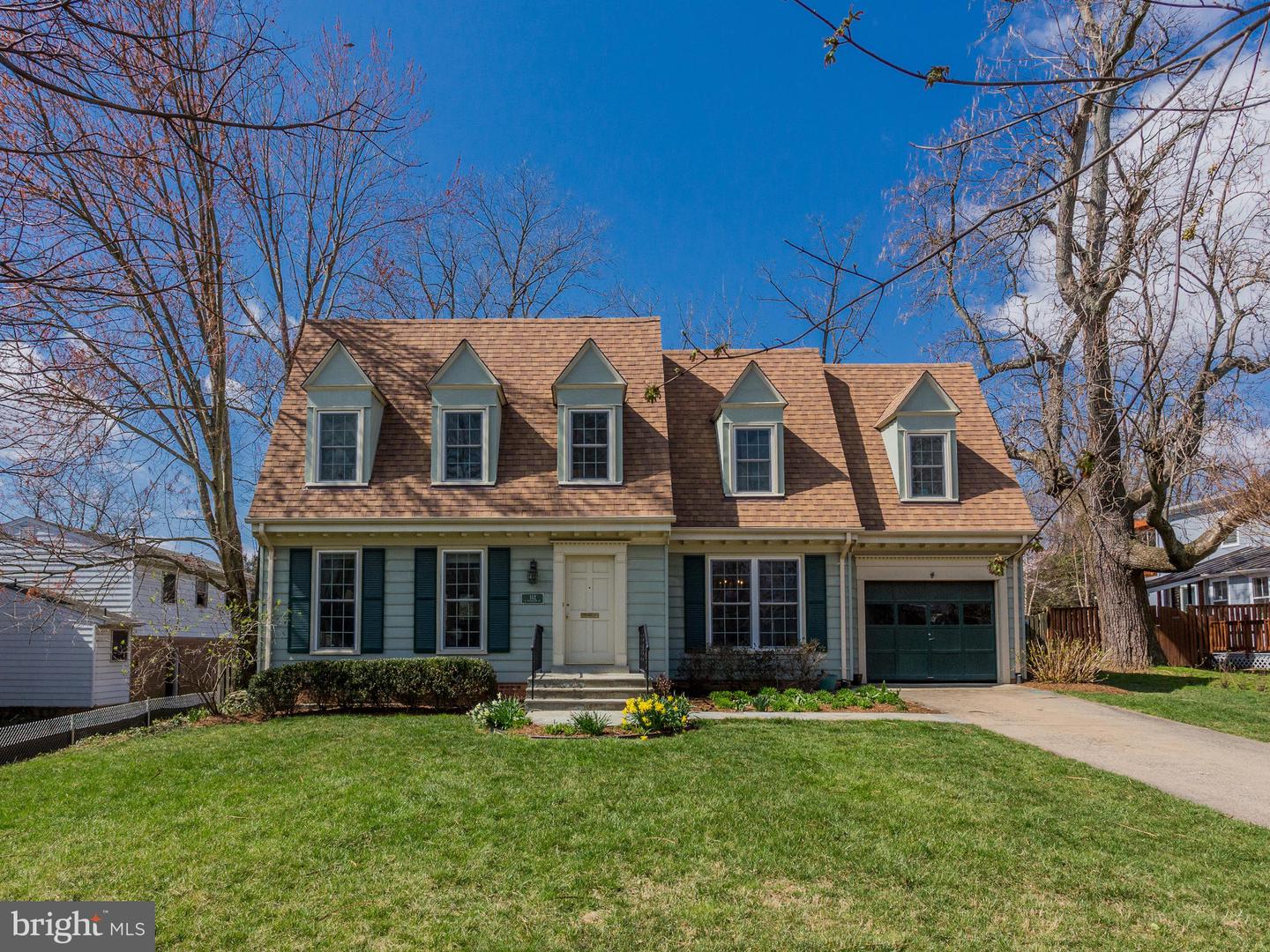 112 E JEFFERSON ST E, FALLS CHURCH, Virginia 22046, 5 Bedrooms Bedrooms, ,3 BathroomsBathrooms,Residential,For sale,112 E JEFFERSON ST E,VAFA2002940 MLS # VAFA2002940