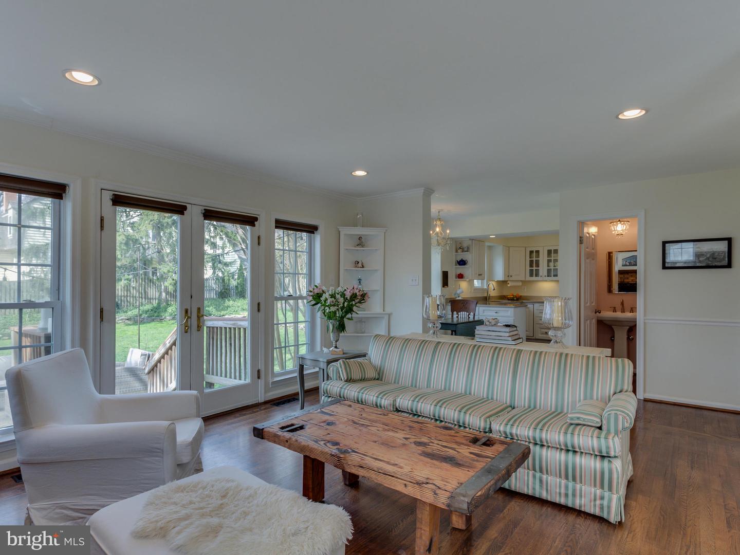 112 E JEFFERSON ST E, FALLS CHURCH, Virginia 22046, 5 Bedrooms Bedrooms, ,3 BathroomsBathrooms,Residential,For sale,112 E JEFFERSON ST E,VAFA2002940 MLS # VAFA2002940