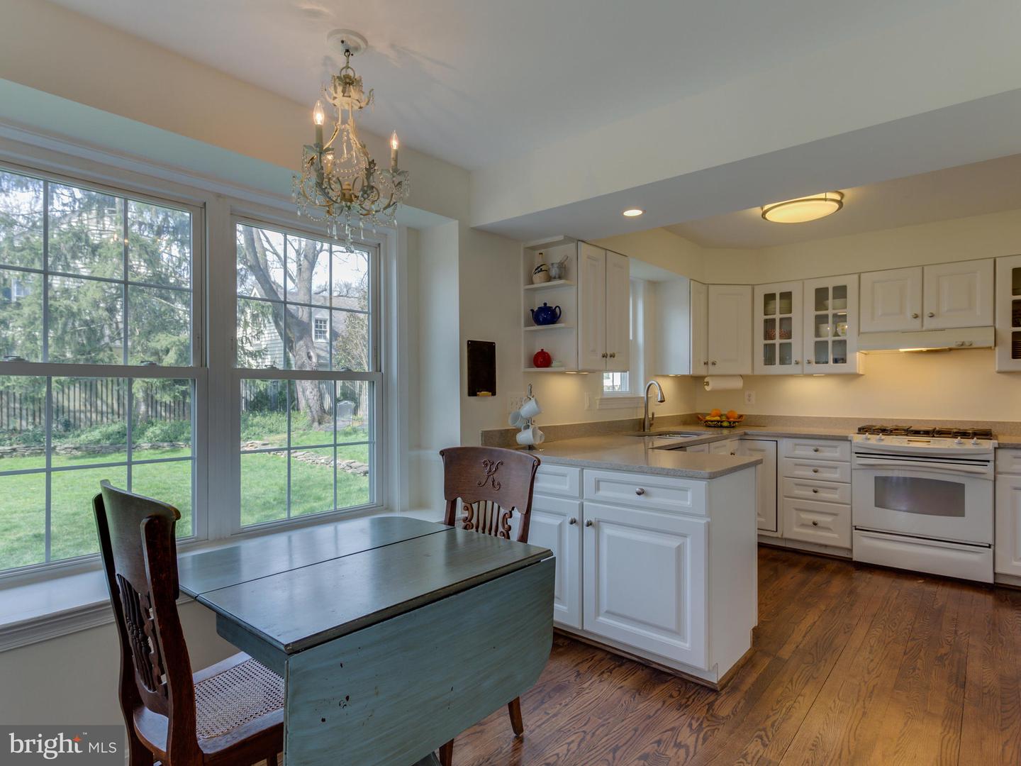 112 E JEFFERSON ST E, FALLS CHURCH, Virginia 22046, 5 Bedrooms Bedrooms, ,3 BathroomsBathrooms,Residential,For sale,112 E JEFFERSON ST E,VAFA2002940 MLS # VAFA2002940