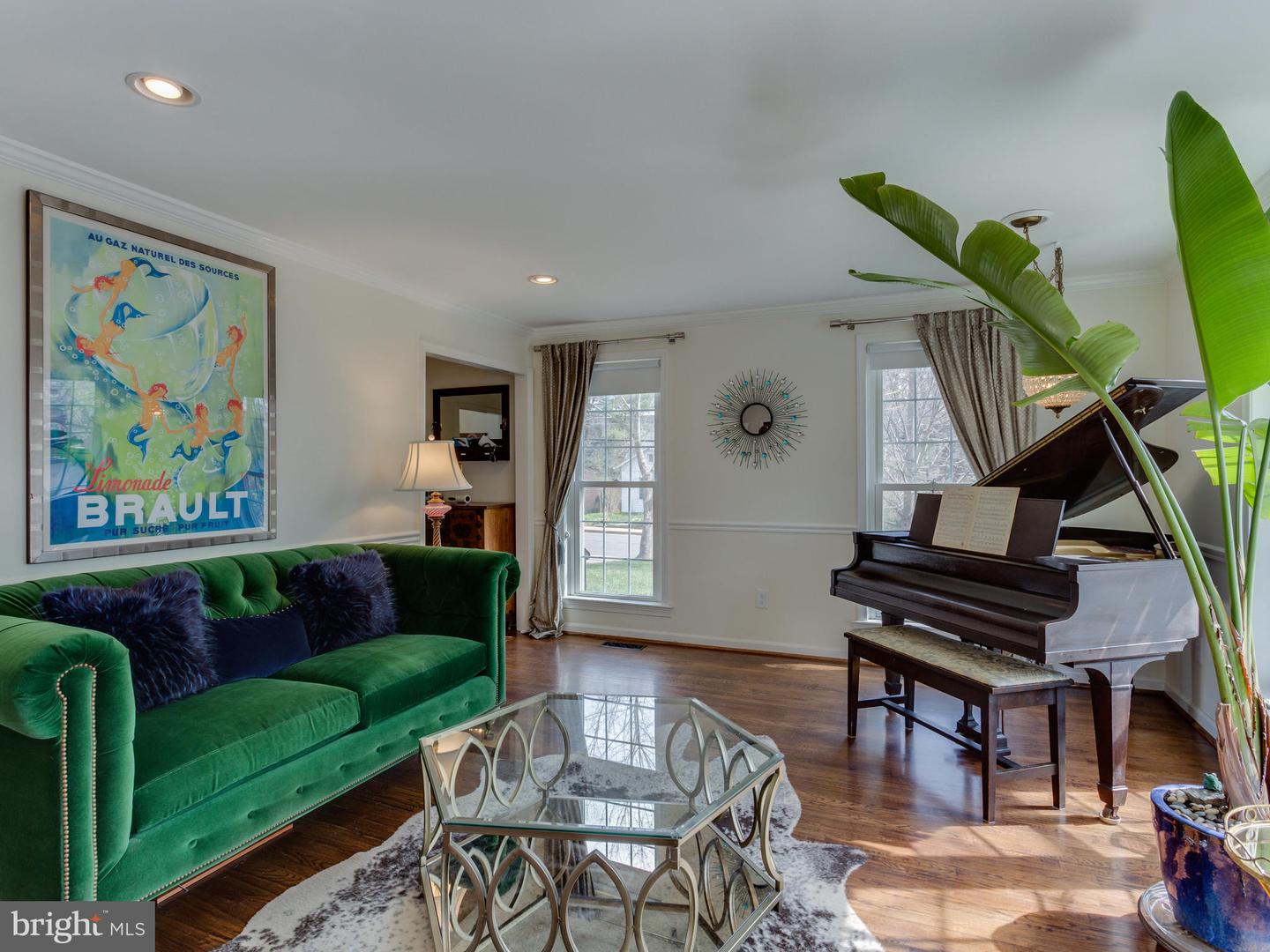 112 E JEFFERSON ST E, FALLS CHURCH, Virginia 22046, 5 Bedrooms Bedrooms, ,3 BathroomsBathrooms,Residential,For sale,112 E JEFFERSON ST E,VAFA2002940 MLS # VAFA2002940