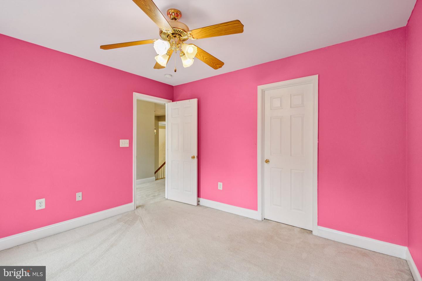 301 GENTLE BREEZE CIR, FREDERICKSBURG, Virginia 22406, 5 Bedrooms Bedrooms, ,4 BathroomsBathrooms,Residential,For sale,301 GENTLE BREEZE CIR,VAST2038374 MLS # VAST2038374