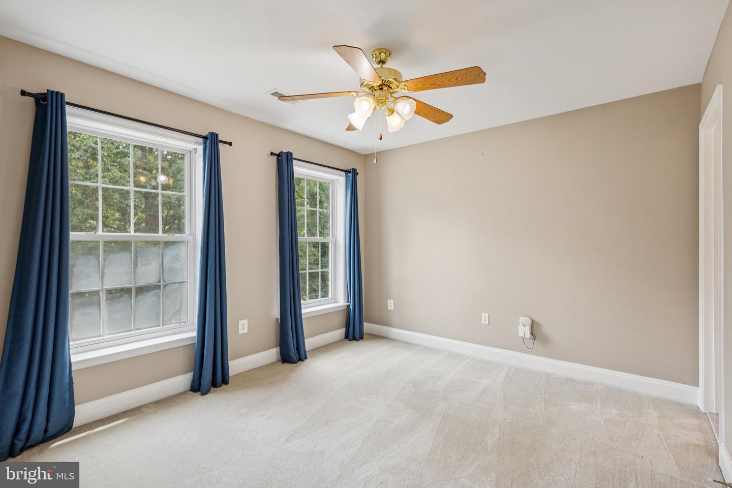 301 GENTLE BREEZE CIR, FREDERICKSBURG, Virginia 22406, 5 Bedrooms Bedrooms, ,4 BathroomsBathrooms,Residential,For sale,301 GENTLE BREEZE CIR,VAST2038374 MLS # VAST2038374
