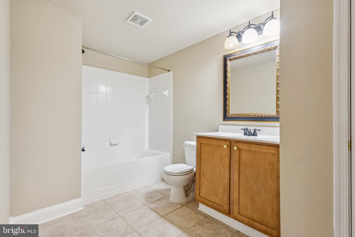 301 GENTLE BREEZE CIR, FREDERICKSBURG, Virginia 22406, 5 Bedrooms Bedrooms, ,4 BathroomsBathrooms,Residential,For sale,301 GENTLE BREEZE CIR,VAST2038374 MLS # VAST2038374